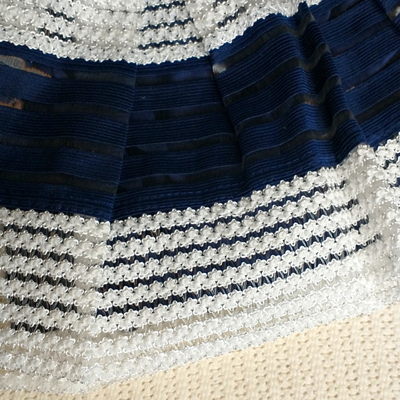 Kids size 7-8 tutu skirt navy blue and white - Picture 3 of 6